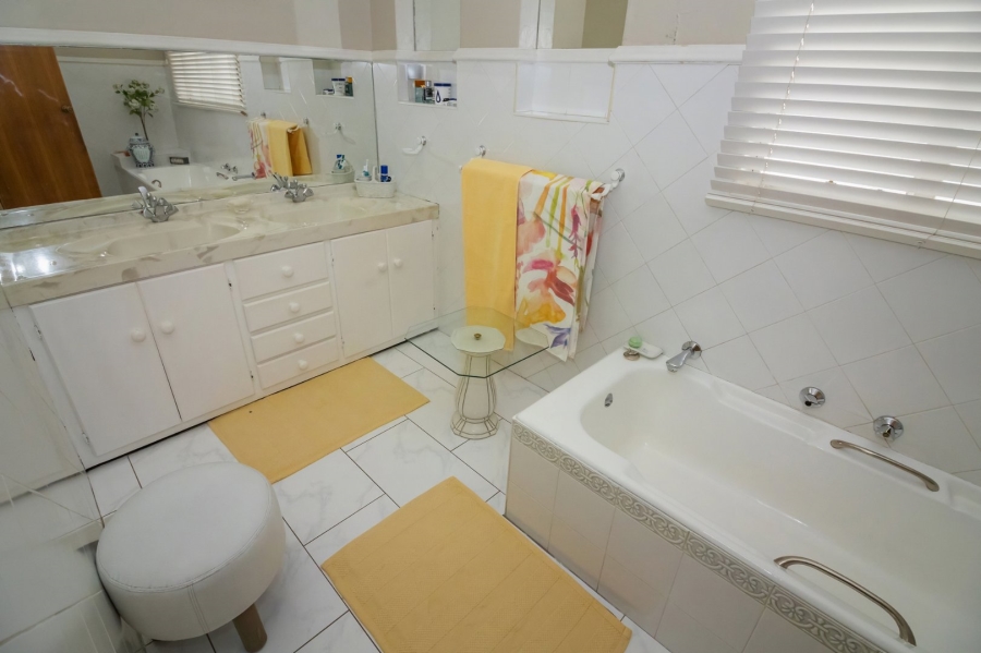 4 Bedroom Property for Sale in Panorama Free State